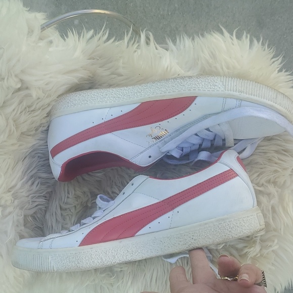Puma White/RED "Clyde" Leather Sneakers 11.5 - Picture 3 of 5
